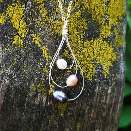 Galaxy Necklace – Three Pearls on Silver Loops