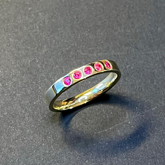 Brilliance Ring with Pink Sapphires in 9ct Yellow Gold