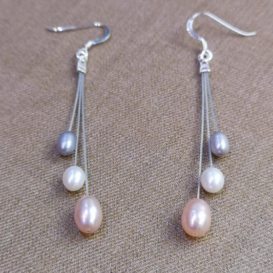 Shooting Stars Earrings – Three Pearls on Silver Hooks