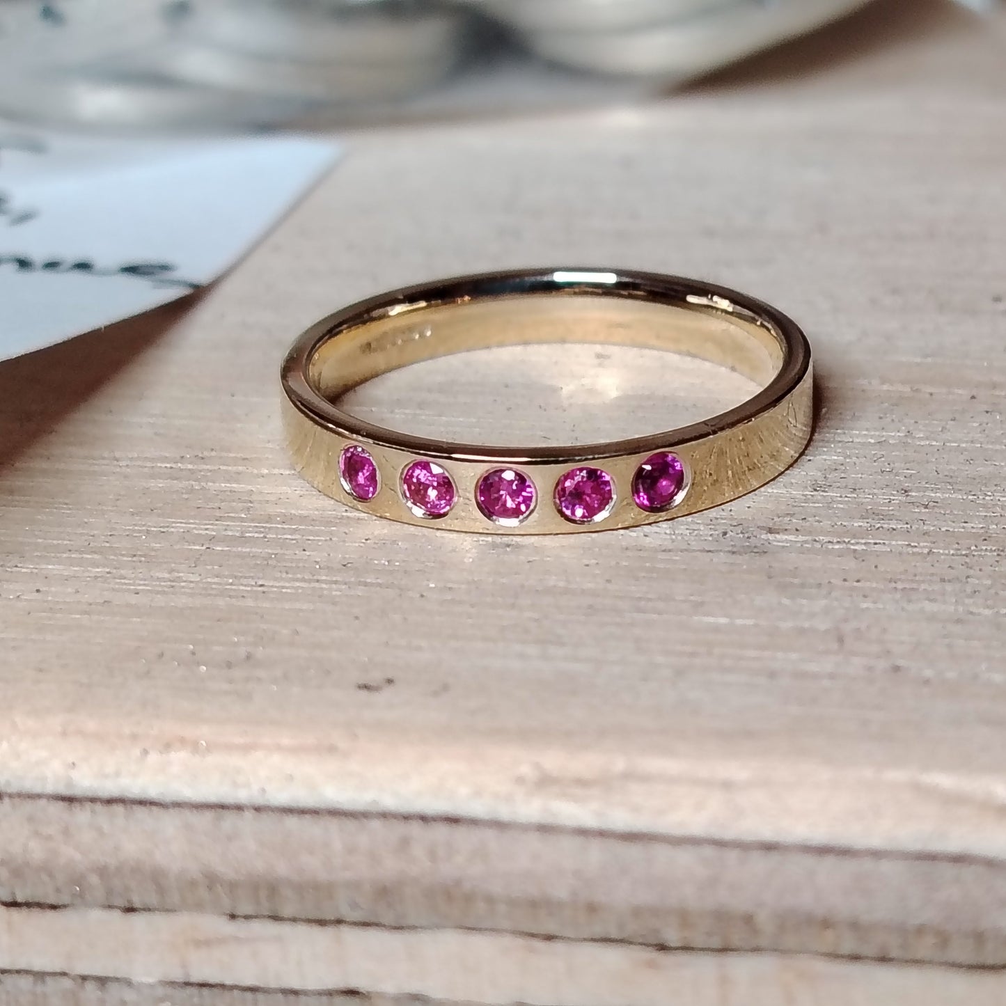Brilliance Ring with Pink Sapphires in 9ct Yellow Gold